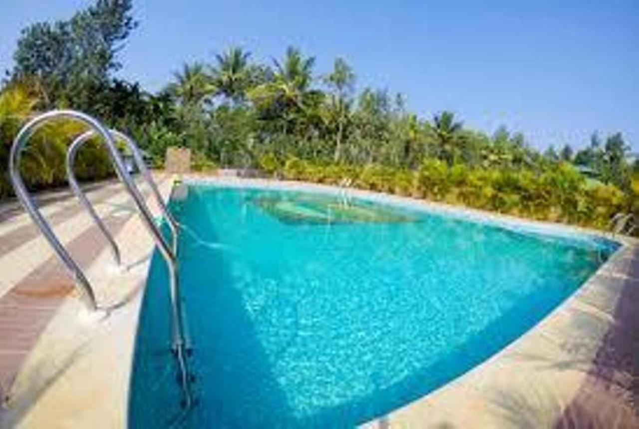 Coorg Nesara Hotel And Resort Kushālnagar Buitenkant foto