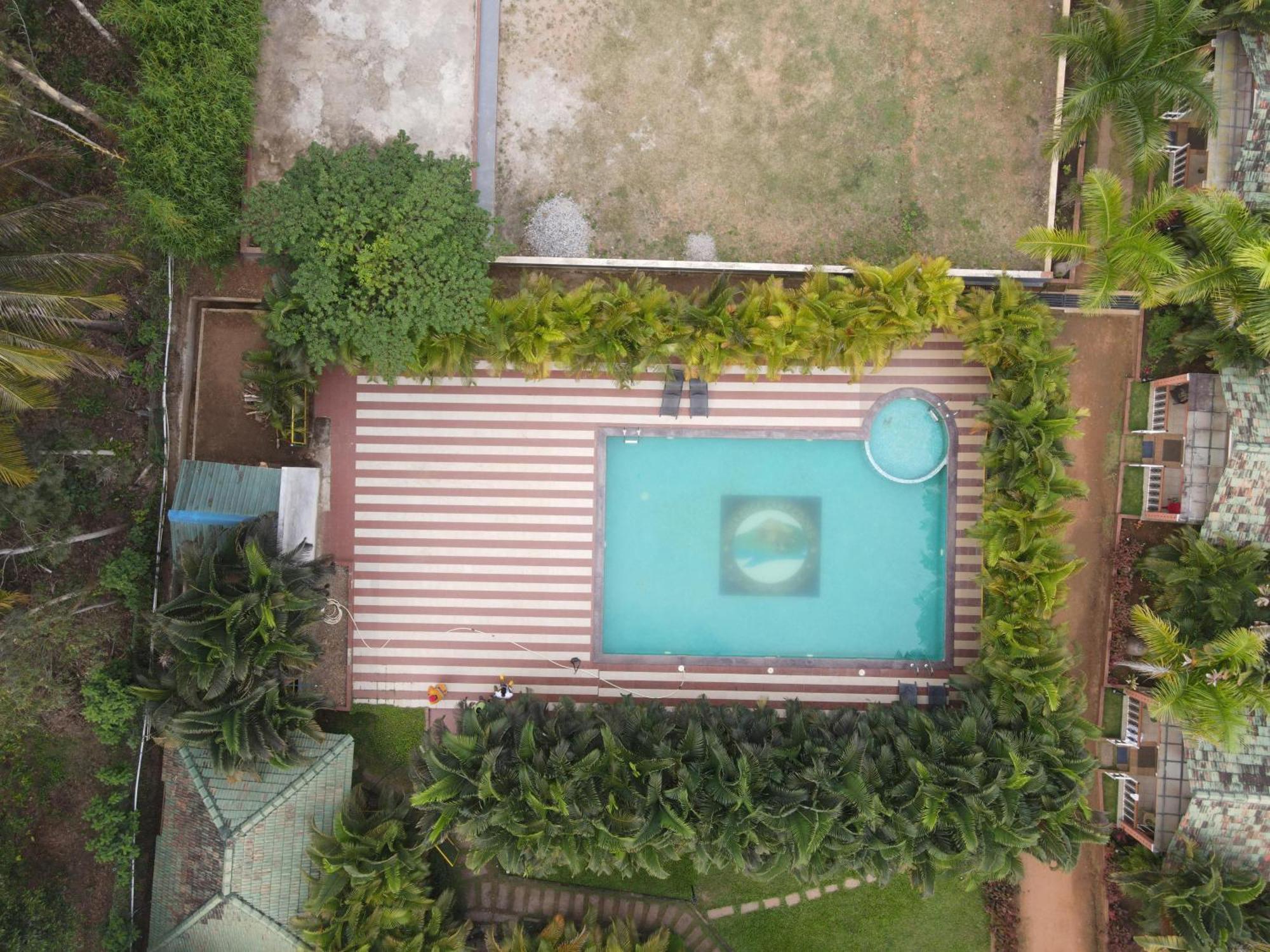 Coorg Nesara Hotel And Resort Kushālnagar Buitenkant foto